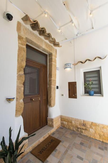فيلا Centro Storico Sciacca - Casa Di Pisa Cortile Termine المظهر الخارجي الصورة