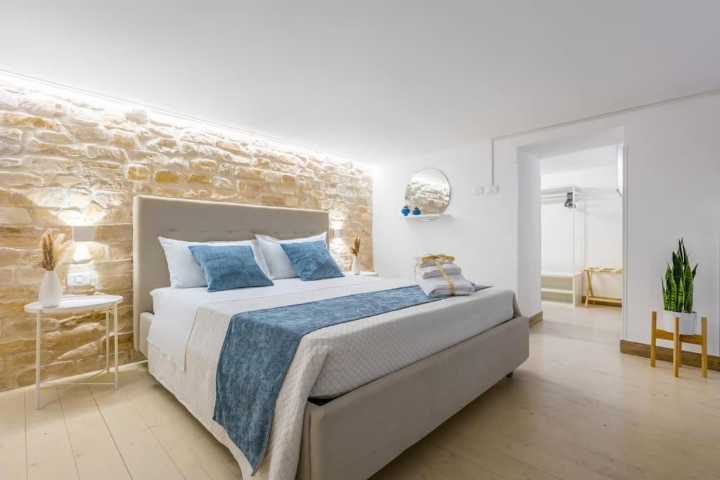 فيلا Centro Storico Sciacca - Casa Di Pisa Cortile Termine المظهر الخارجي الصورة